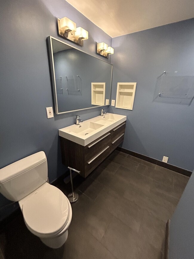 Building Photo - 2920 Sherman Ave NW