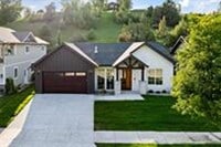 Building Photo - 4bed/2bath house on Village Greens Golf Co...