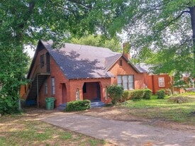 Building Photo - 2305 Yancey Ave