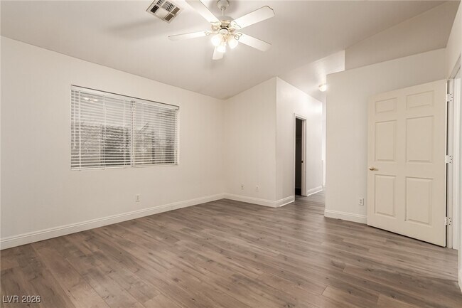 Building Photo - 3741 Grand Viewpoint Ct