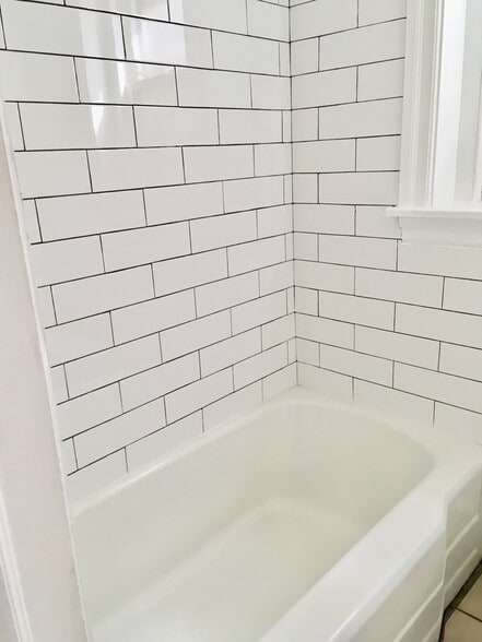 Bright & Clean - 343 College Ave