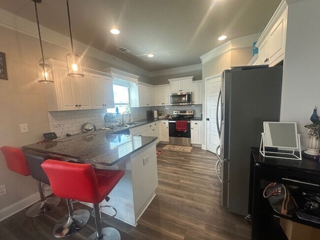 Building Photo - 108 Big Cypress Ct