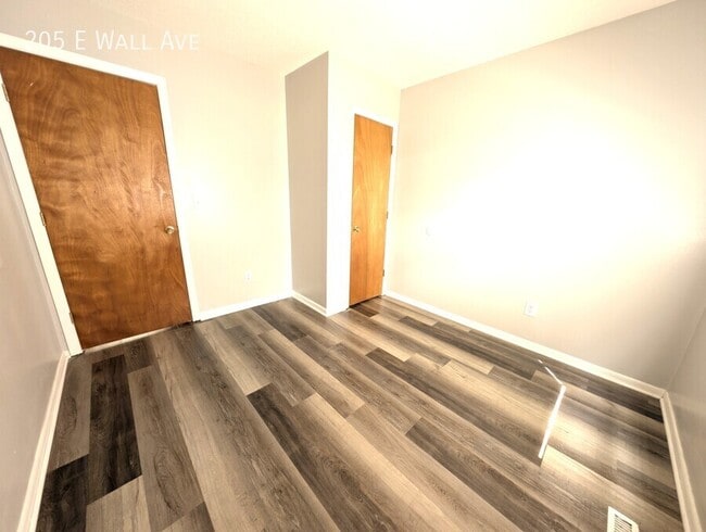 Building Photo - 205 E Wall Ave
