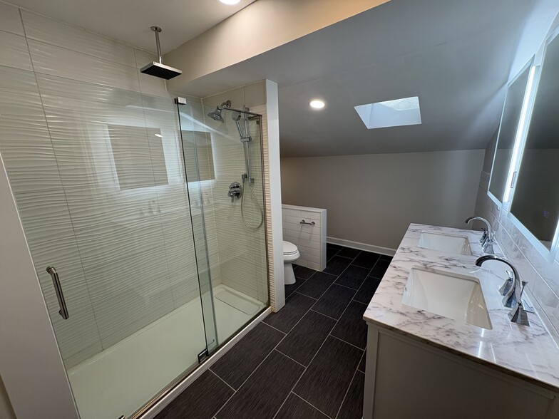 Building Photo - 7321 Leesville Rd