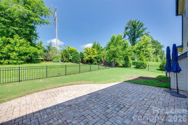 Building Photo - 421 Sandbar Pt