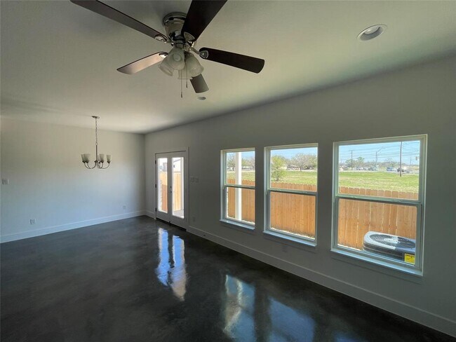 Building Photo - 232 Sapphire Dr