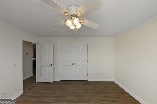 Building Photo - 2515 Lakeview Trail