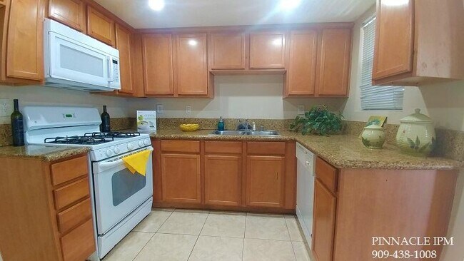 Building Photo - 1315 Massachusetts Ave #202
