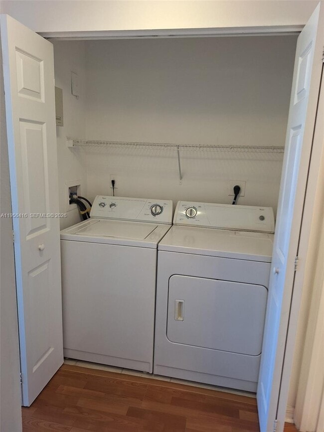 Building Photo - 2240 E Preserve Way