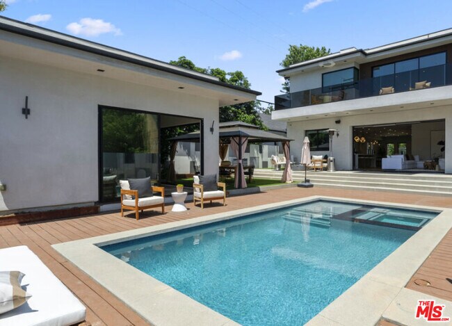 Building Photo - 4299 Elmer Ave