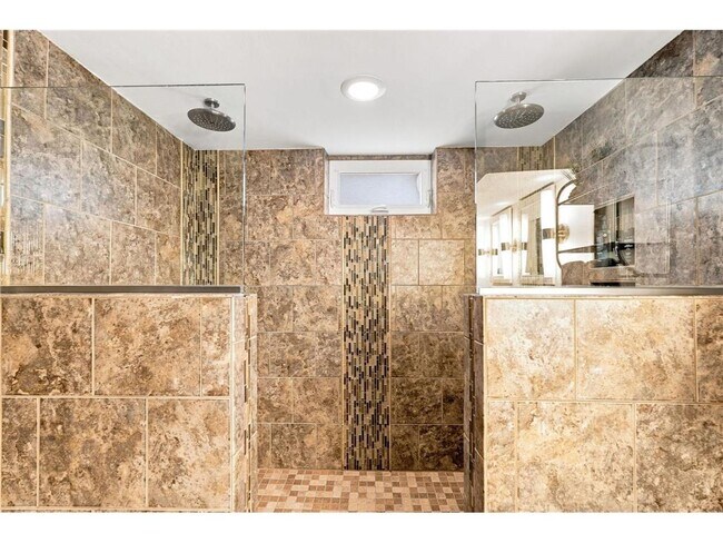Building Photo - 4424 W 70th St