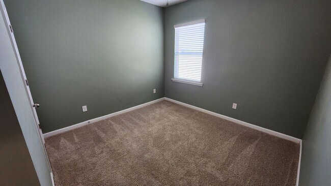 Building Photo - Simpsonville - Howards Park - One Level 4B...