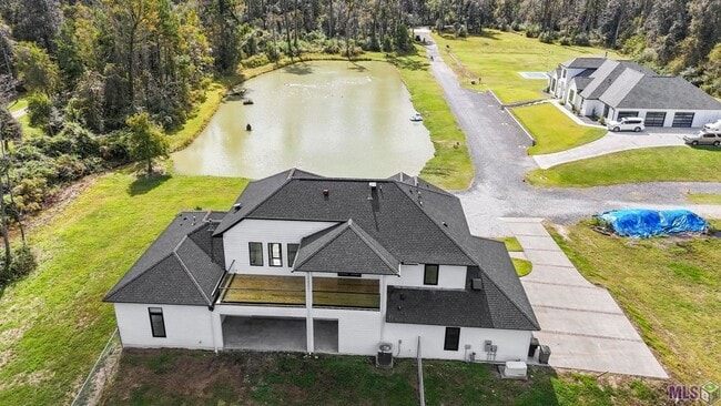 Building Photo - 9825 Fawn Vw Dr