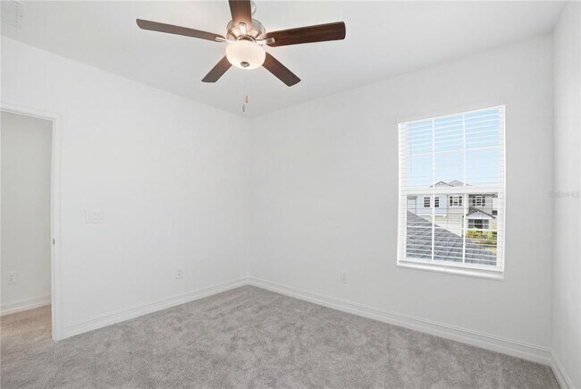 Building Photo - 11534 72nd Pl E