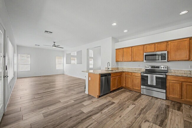 Building Photo - 42323 N 46th Dr