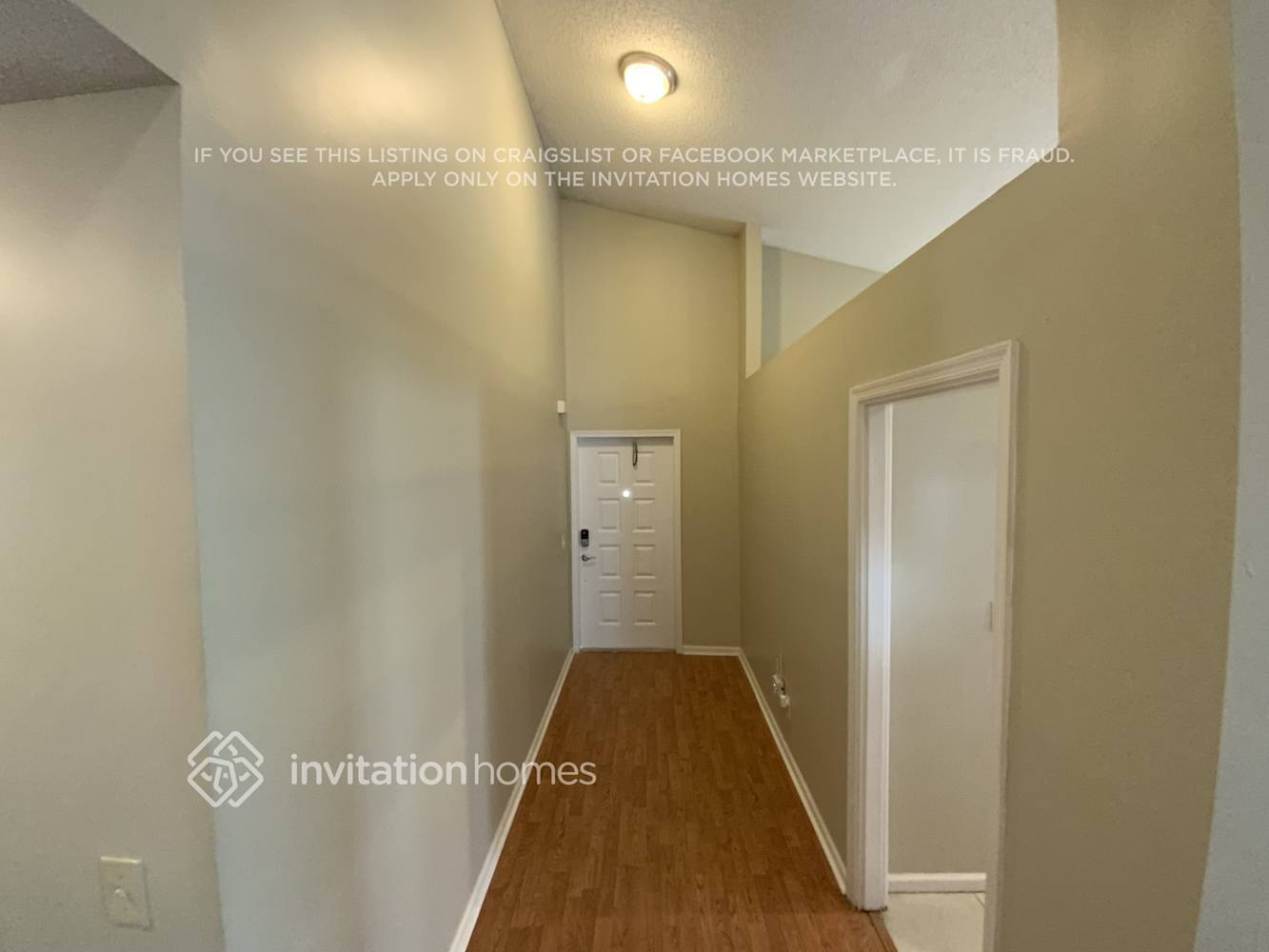 Building Photo - 5233 Rosen Blvd