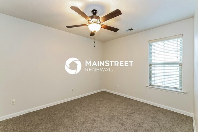 Building Photo - 4 Bedroom Pet-Friendly Home in CORDOVA, TN...