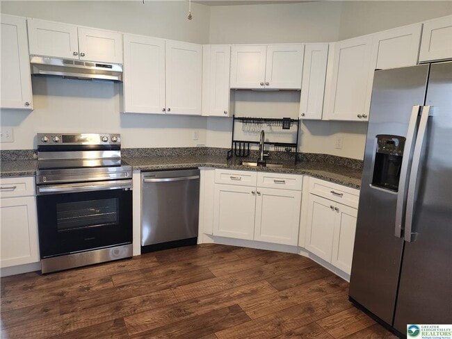 Building Photo - 28 Park St