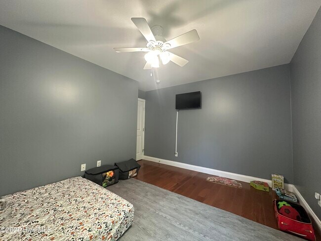 Building Photo - 509 Blue Angel Ct