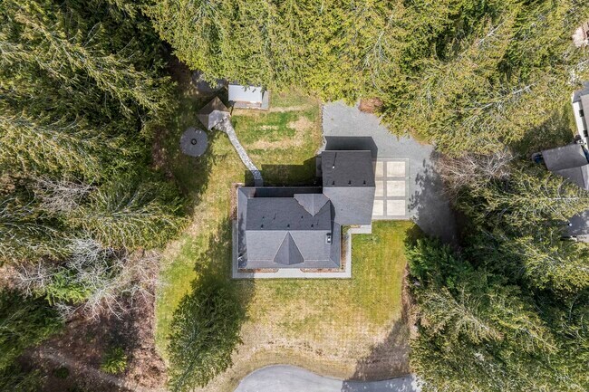 Building Photo - 37909 Theo Ln