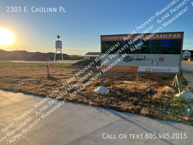 Building Photo - 2303 Caolinn Pl
