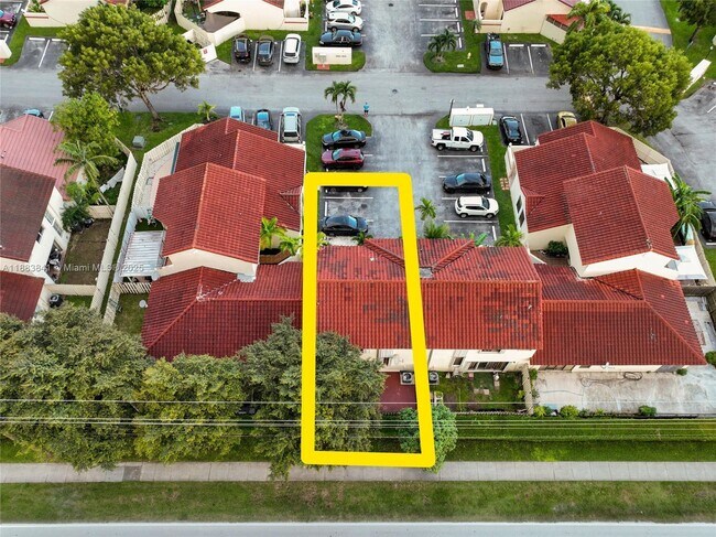 Building Photo - 3208 San Remo Cir