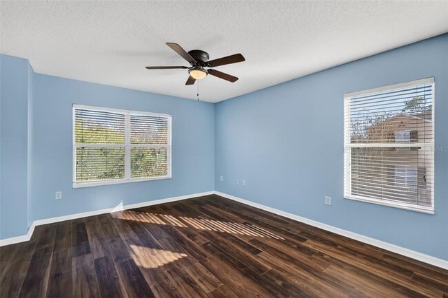 Building Photo - 413 Country Cottage Ln