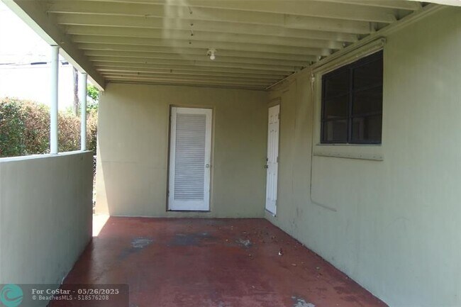 Building Photo - 1761 NW 184th St