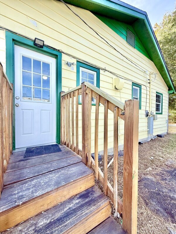 Building Photo - 5506 Staley Dr