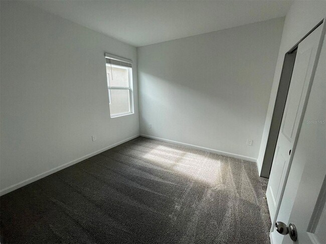 Building Photo - 608 Daring Dr