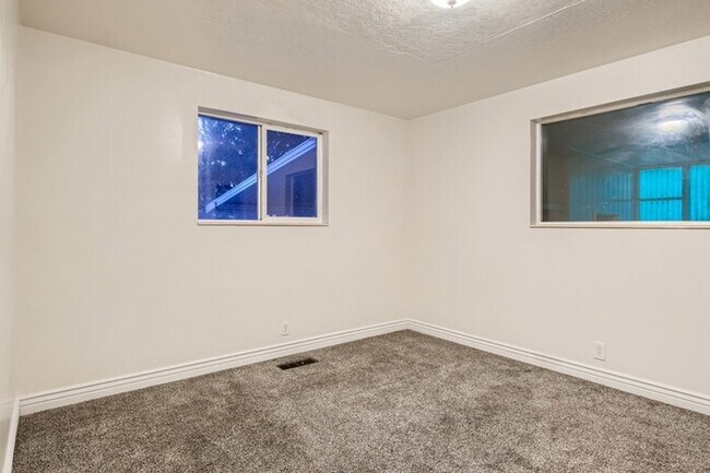 Building Photo - 419 Paul Avenue, Layton, UT, 84041