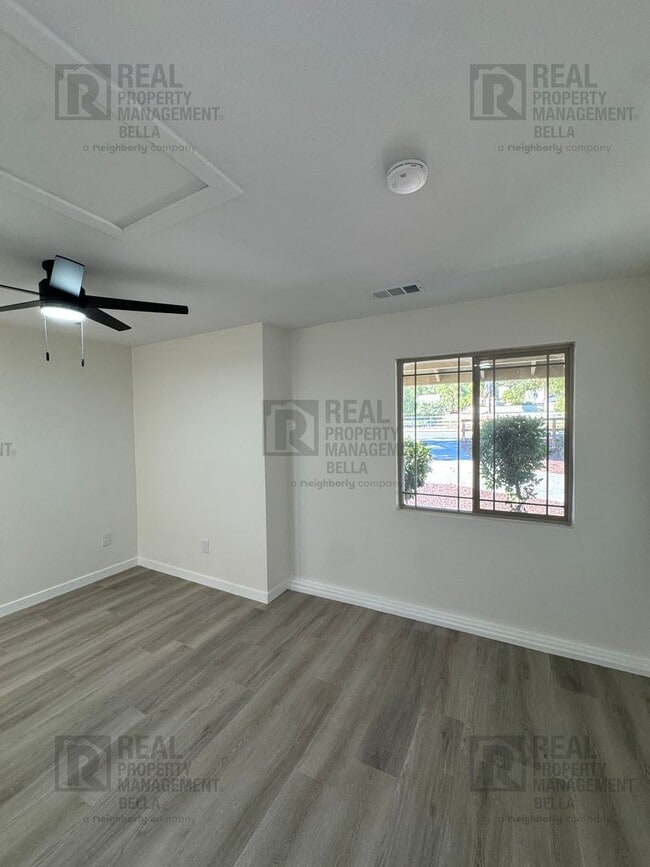 Building Photo - Spacious Single-Story 7-Bedroom Home with Open Layout & Abundant Natural Light
