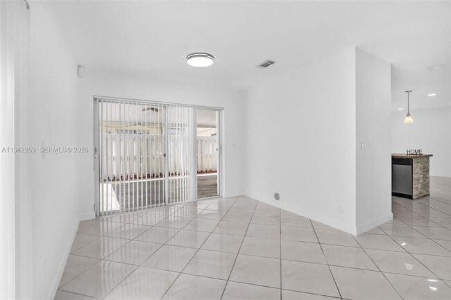 Building Photo - 300 SW 100th Ave