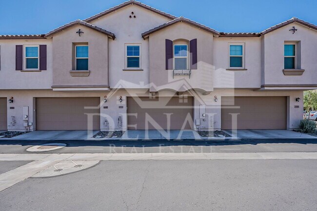 Building Photo - 4704 S Glacier