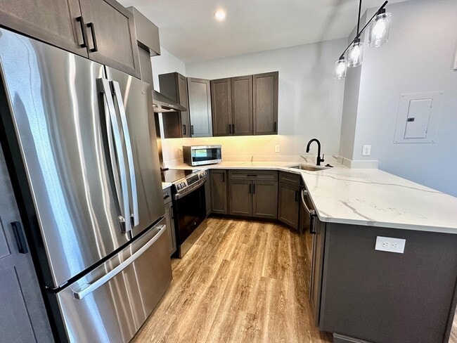 Building Photo - 21 Summer St