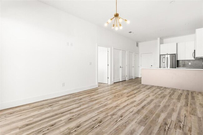 Building Photo - 1155 Custer Ave SE