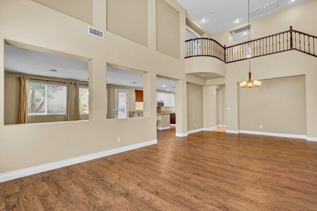 Building Photo - A Fabulous 4 Bedroom Home with a Sparkling Pool!!!