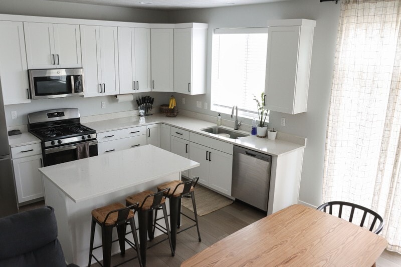 Building Photo - 419 W 720 S