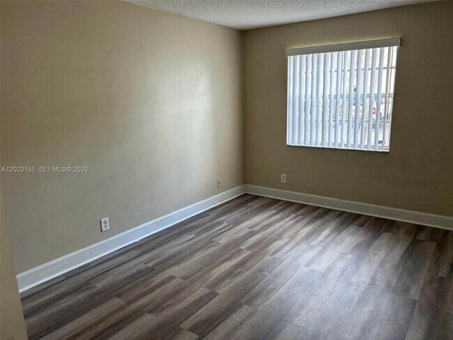 Building Photo - 301 SW 86th Ave