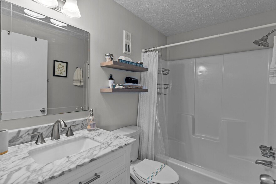 Building Photo - 101 Seahorse Ln