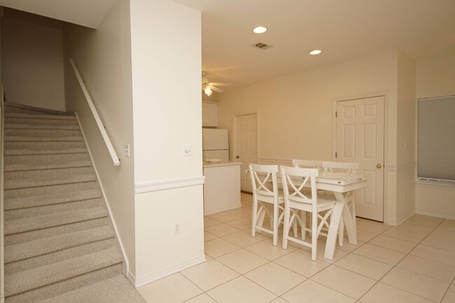 Building Photo - Townhome in Bluewater Bay