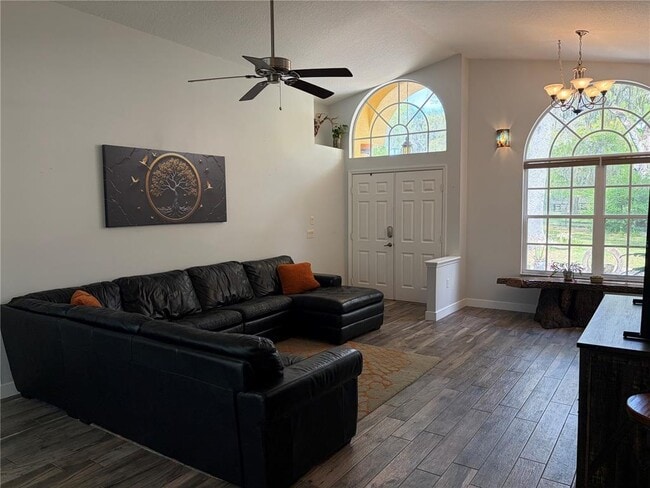 Building Photo - 3205 SE 23rd Pl