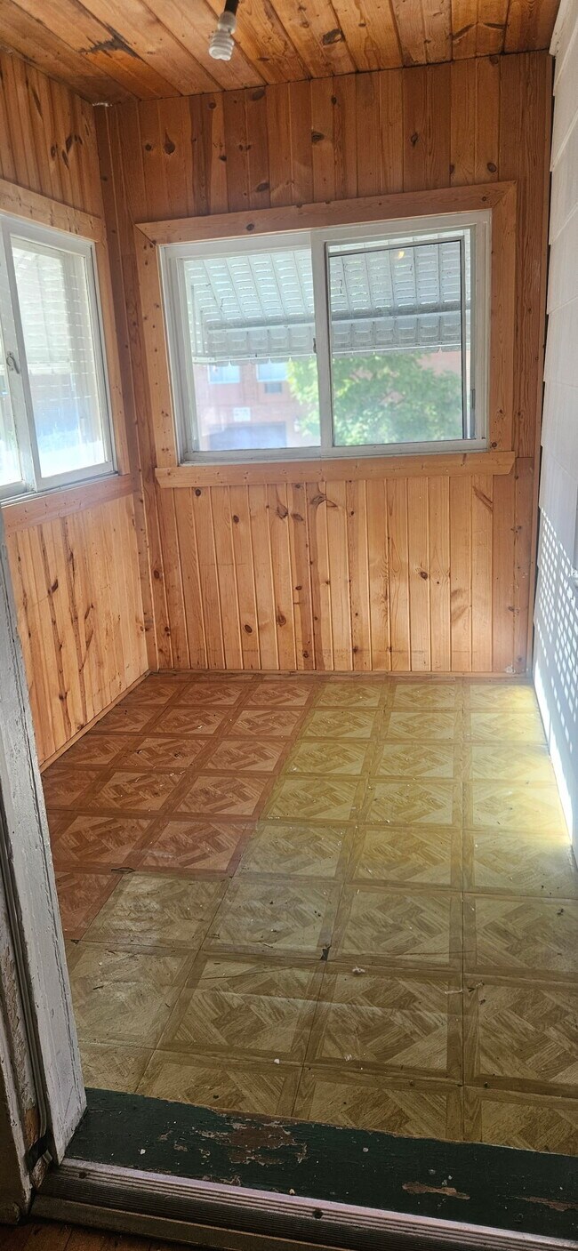 Sunroom - 1813 East Greenwich Ave