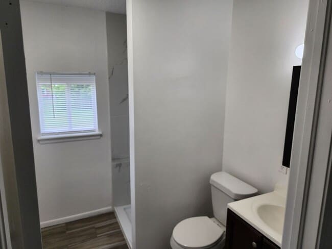 Building Photo - Move-In Ready in Midwest City!