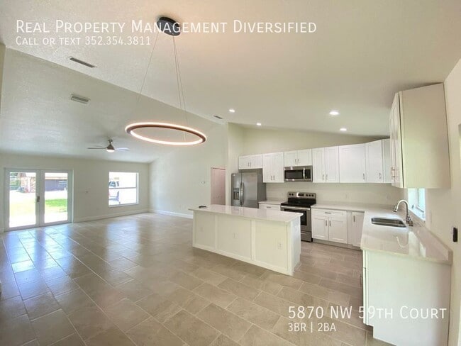 Building Photo - 5870 NW 59th Ct