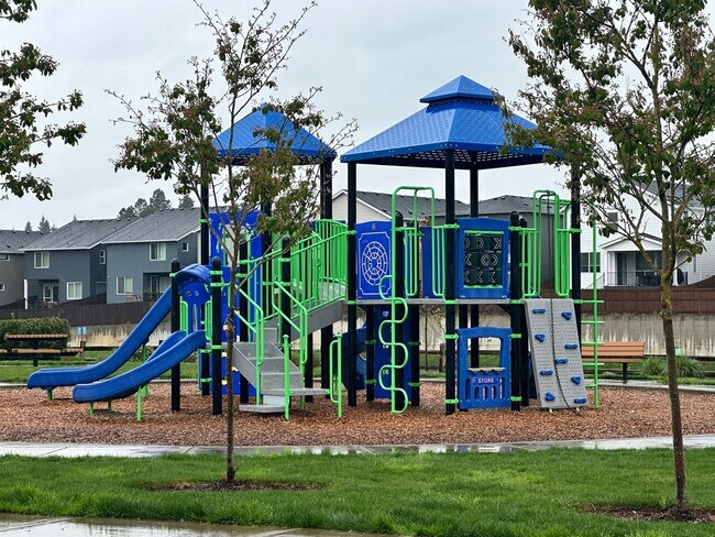 Building Photo - Beautiful Nearly New Ridgefield Home