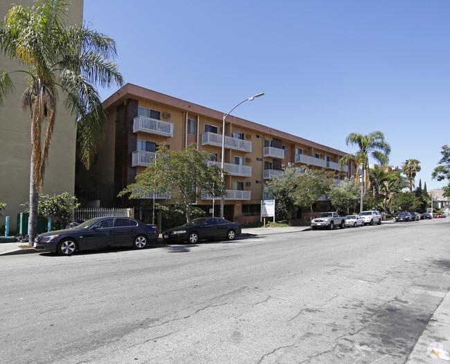 Primary Photo - Preston House Apartments