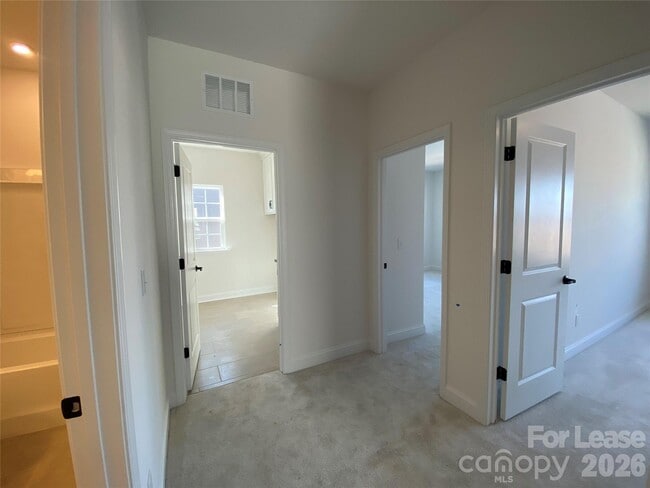 Building Photo - 4016 Hickory Pl Ln