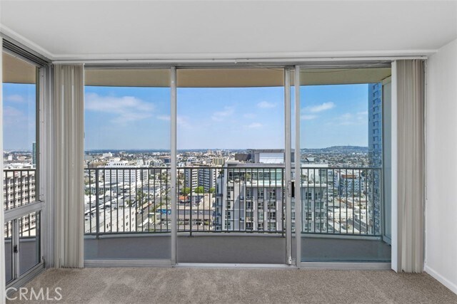 Building Photo - 700 E Ocean Blvd