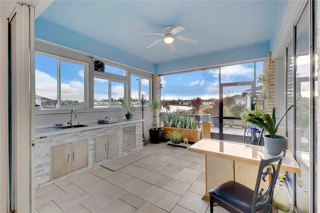 Building Photo - 5092 Twin Lakes Blvd